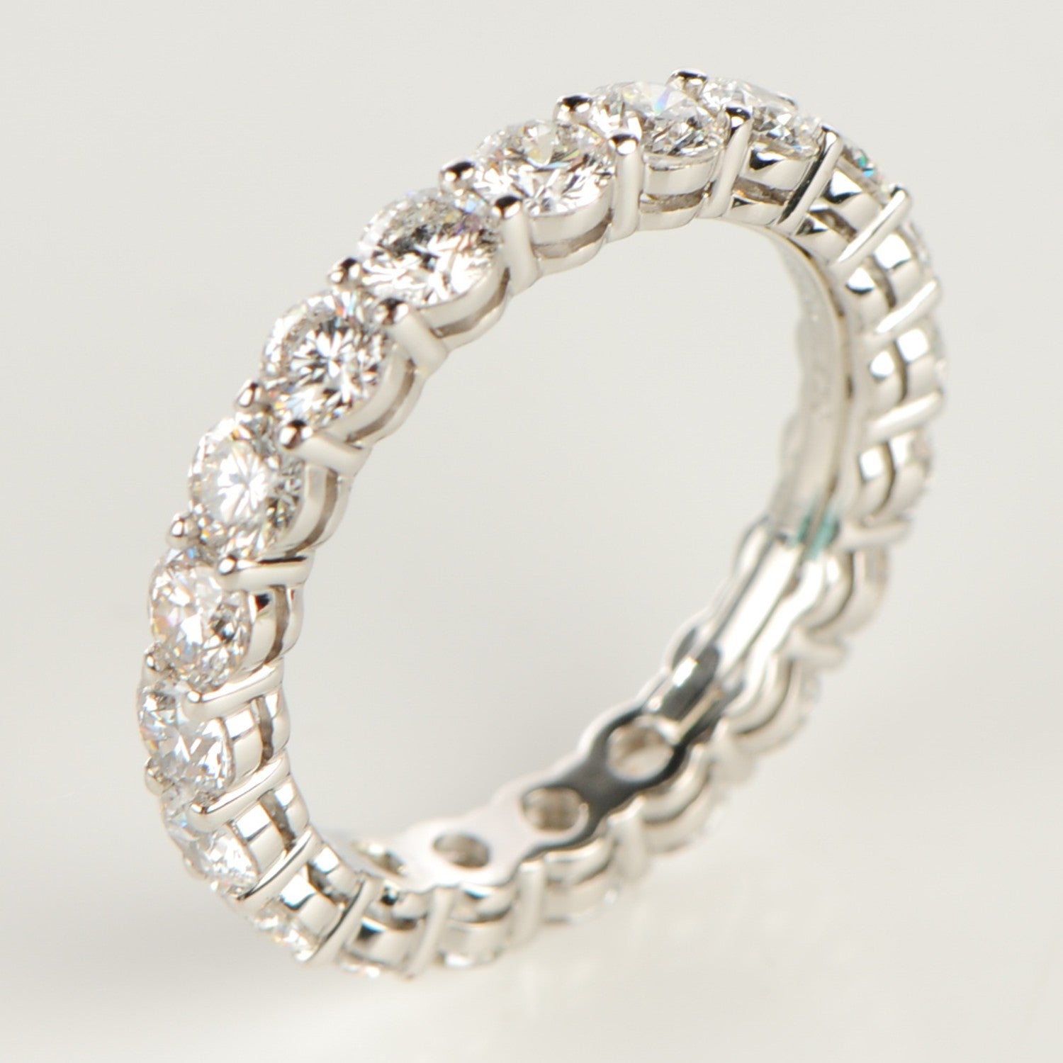 Tiffany Platinum Diamond Shared Setting Band Ring 8.25 6 of 15