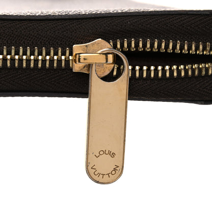 Louis Vuitton Monogram Zippy Wallet 18 of 19