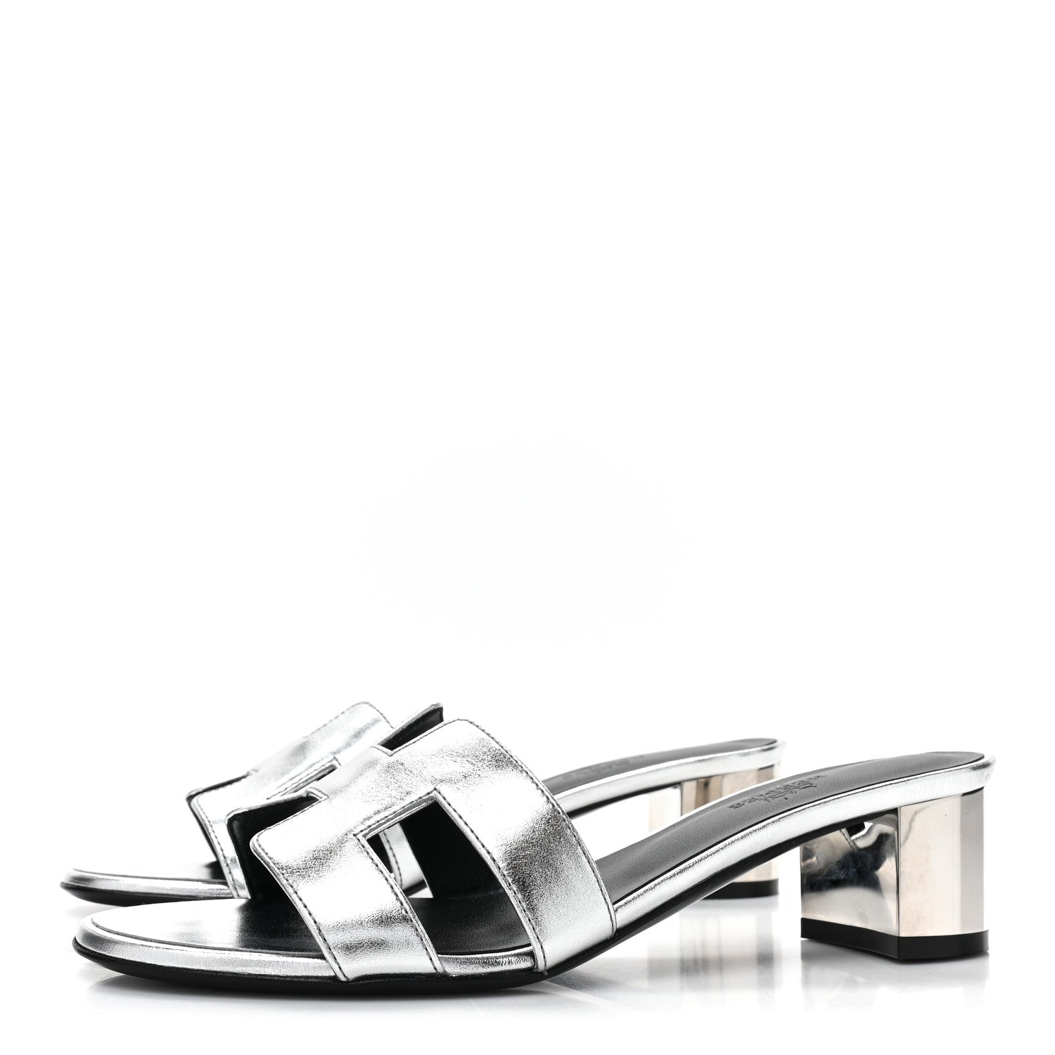 Hermes Metallic Nappa Oasis Sandals 37.5 Gris Argente 3 of 10