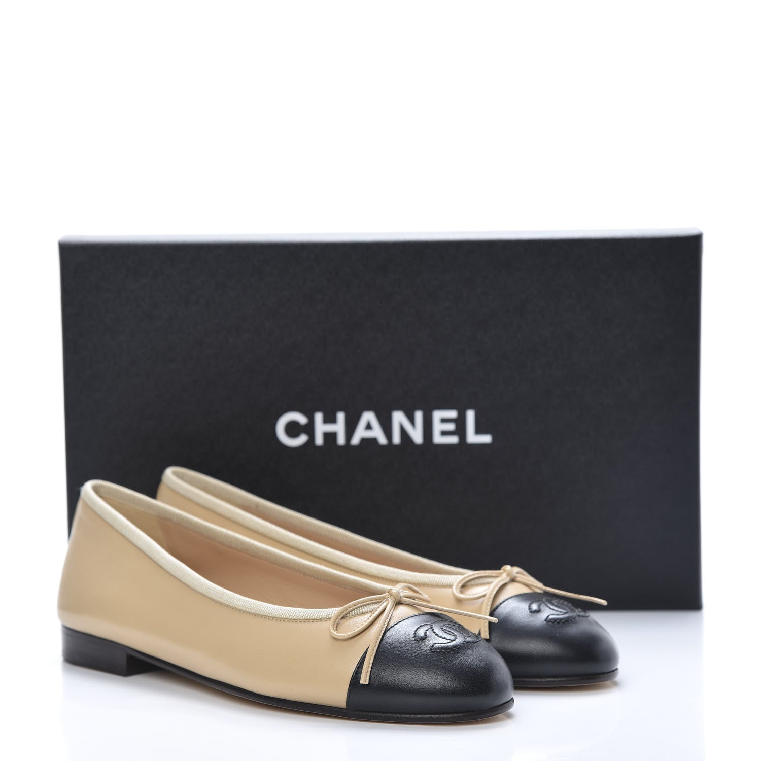 Chanel Lambskin CC Cap Toe Ballerina Flats 37 Beige Black 9 of 9