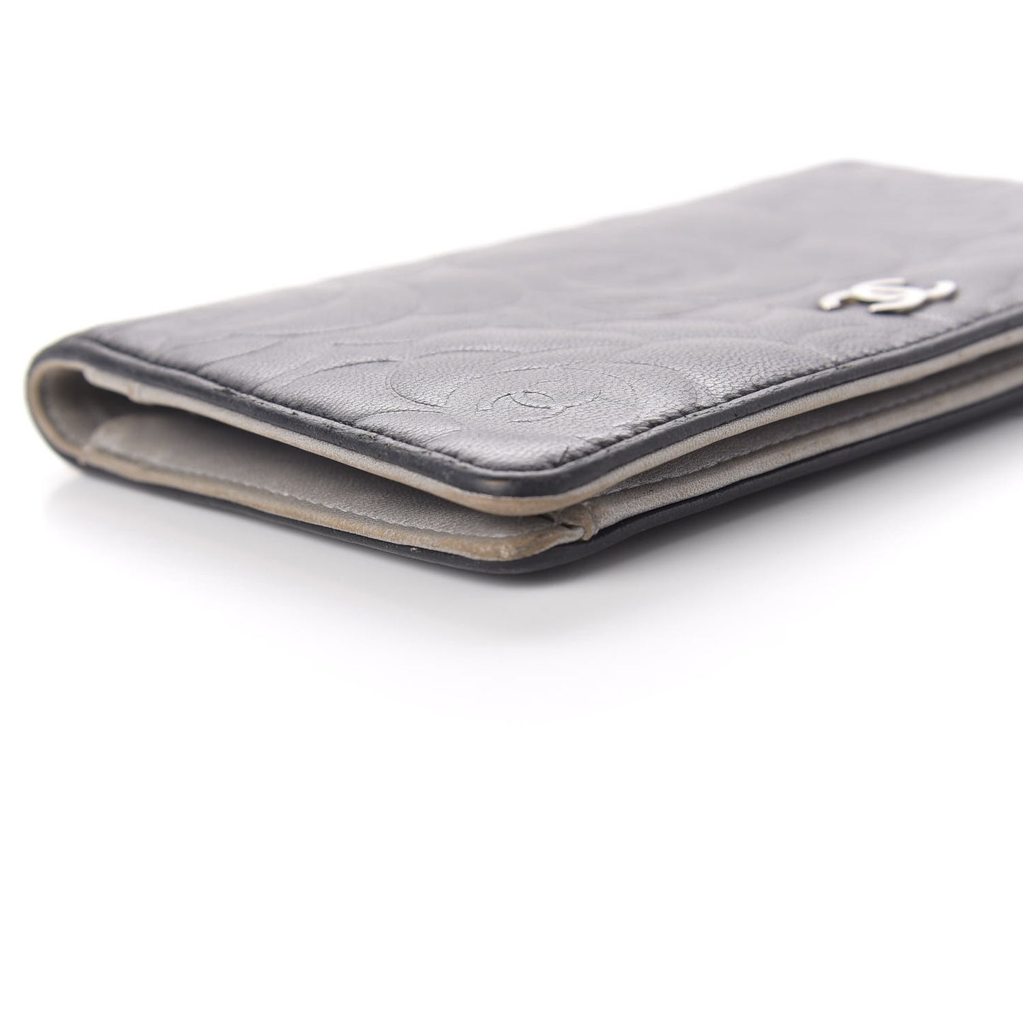 Lambskin Camellia Embossed Yen Wallet Black