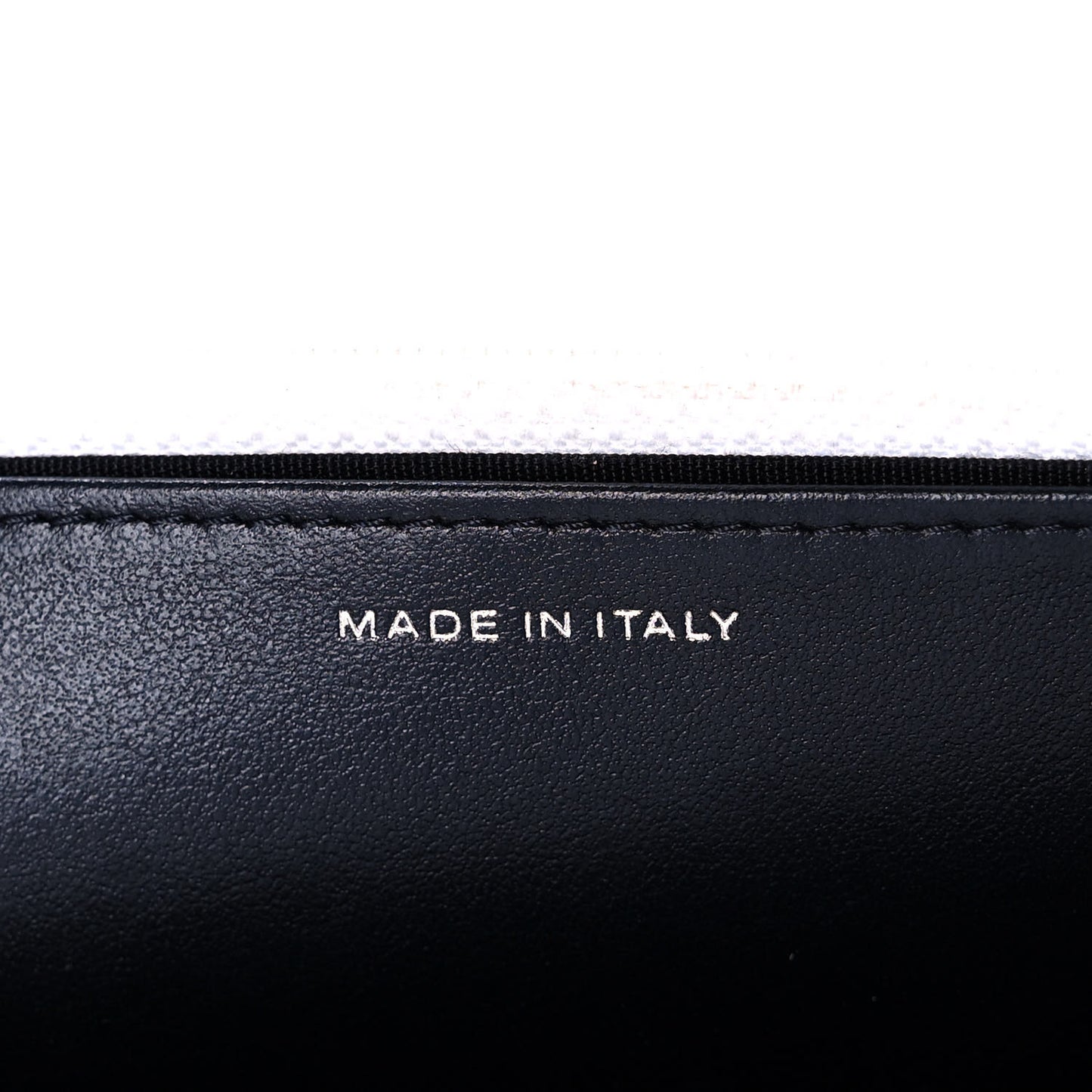 Caviar Quilted My Everything Wallet On Chain WOC White