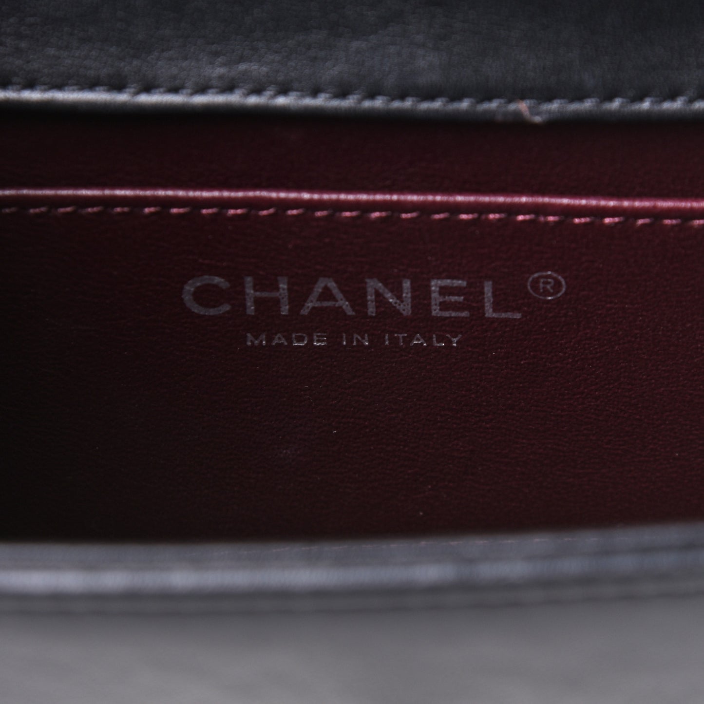 Calfskin Mini Propeller Flap Black