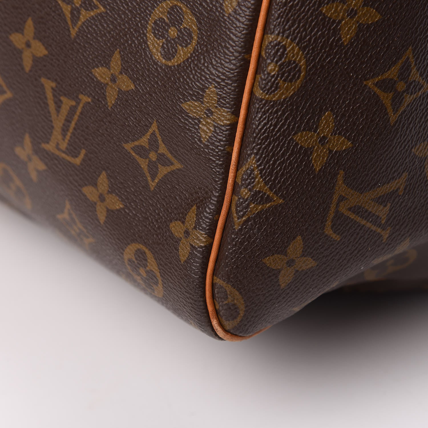 Louis Vuitton Monogram Keepall 60 12 of 15