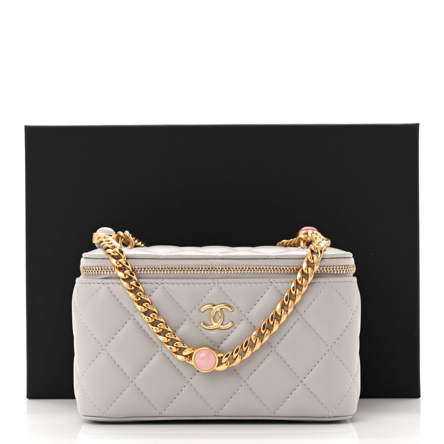 Lambskin Resin Quilted Vanity Case With Chain Grey