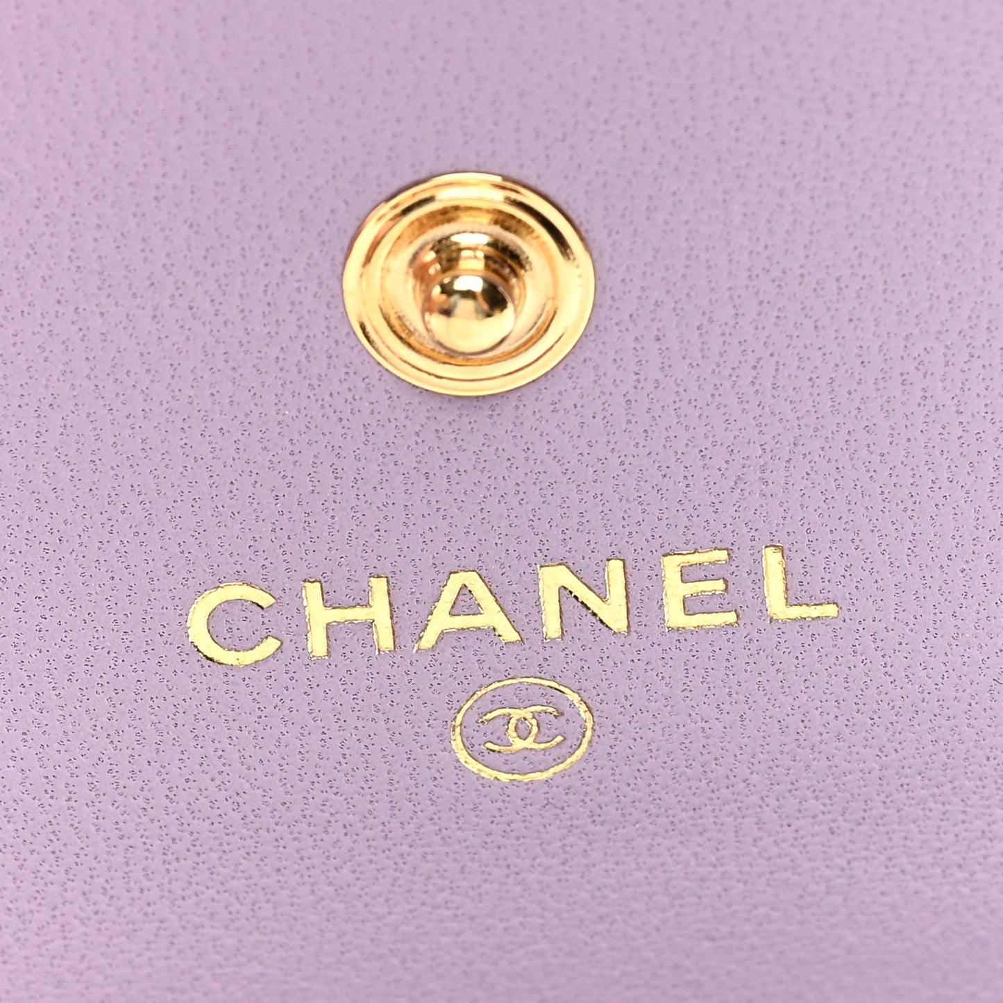 Shiny Goatskin Quilted Chanel 19 Flap Card Holder Light Purple