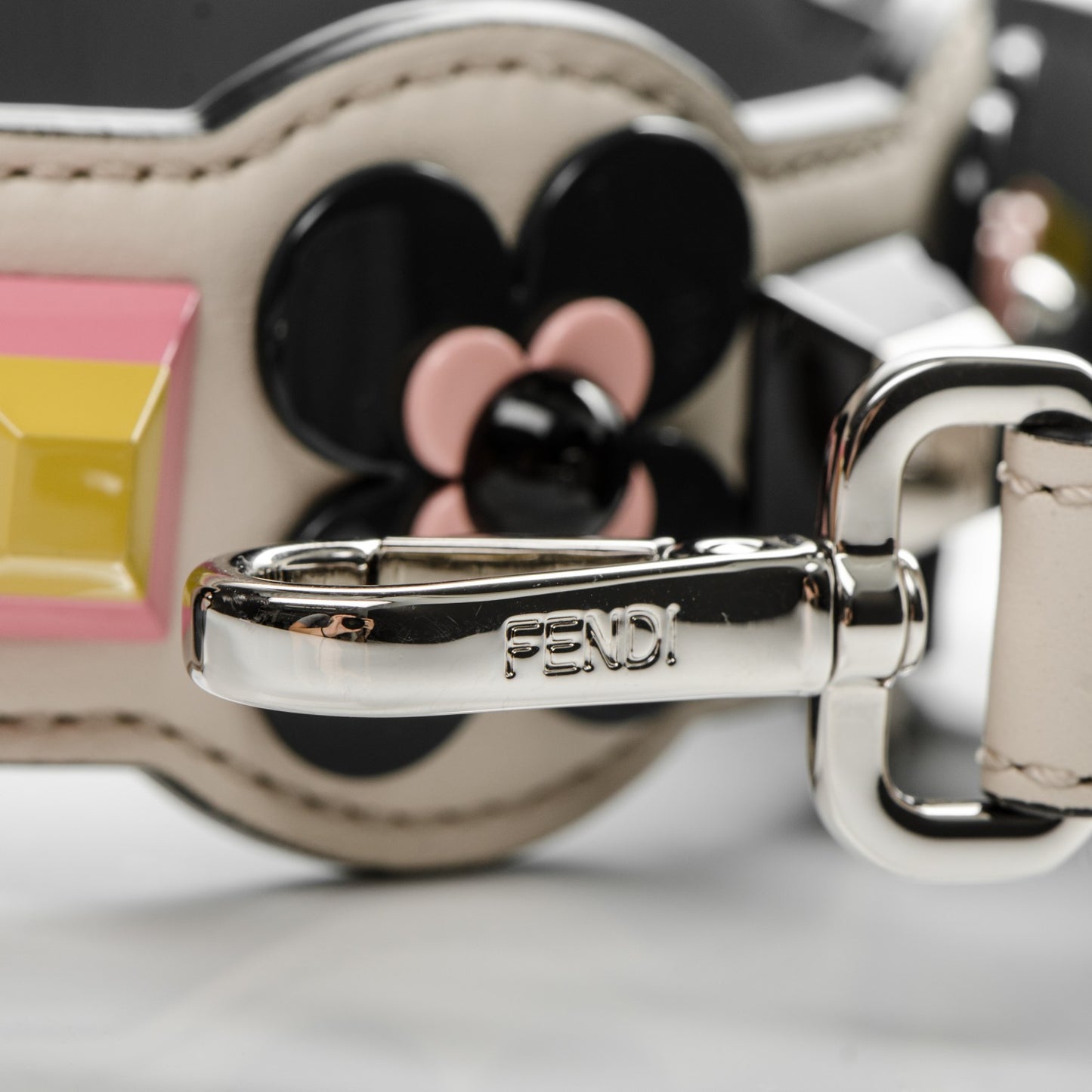 Vitello Dolce Plexiglass Flowerland Studded Strap You Camelia Multicolor