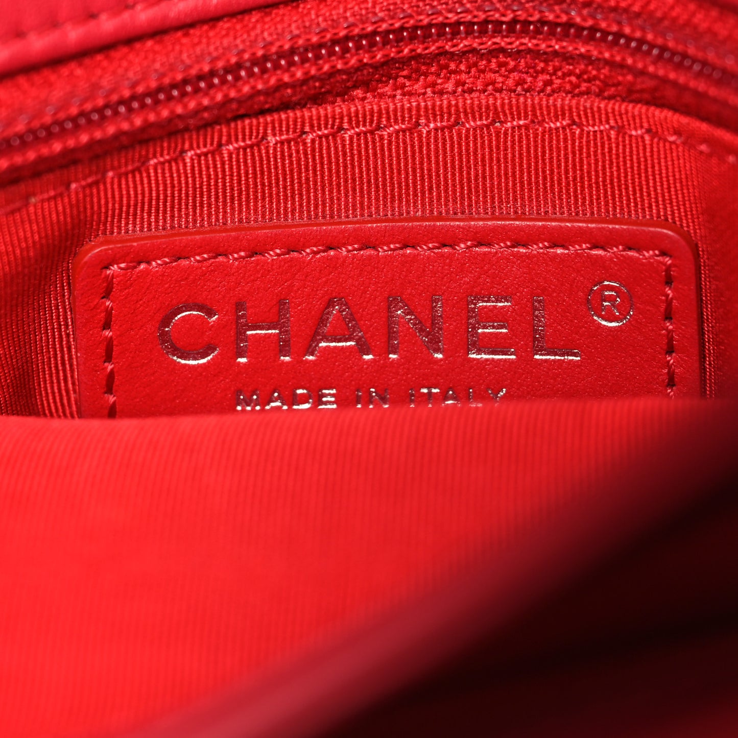 Calfskin Small Tramezzo Flap Red