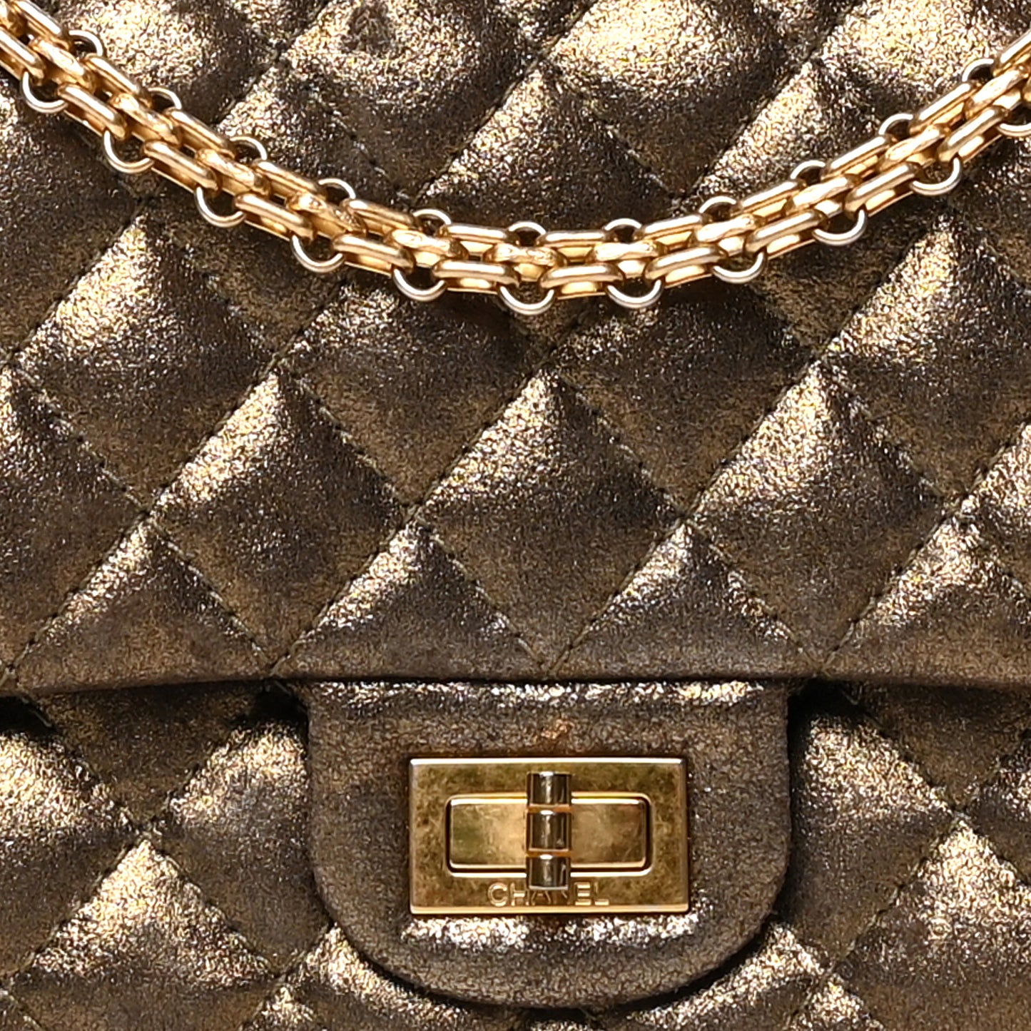 Iridescent Calfskin Quilted 2.55 Reissue 225 Flap Gold