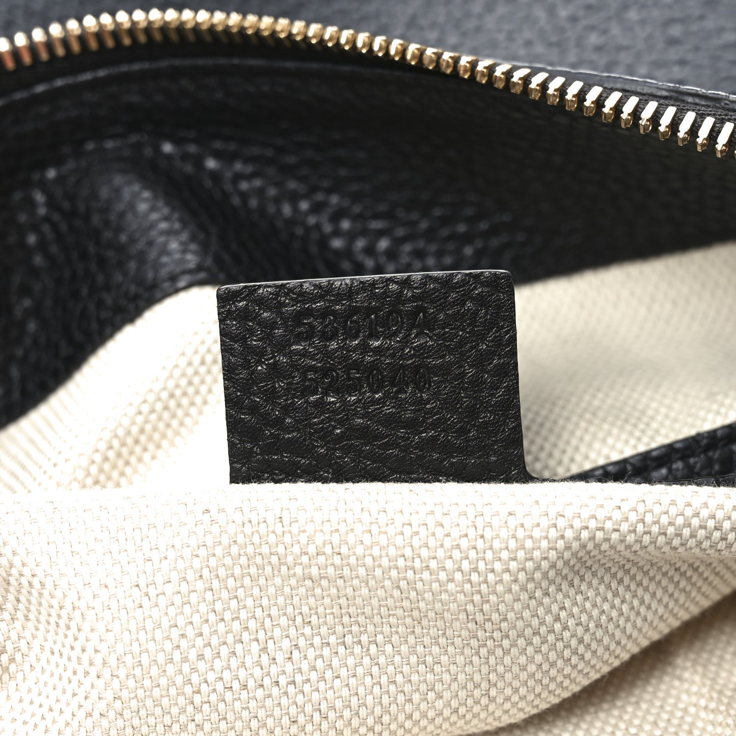 Pebbled Calfskin Large Soho Hobo Black