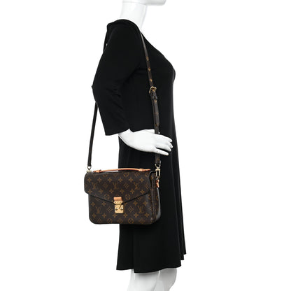 Louis Vuitton Monogram Pochette Metis 2 of 9