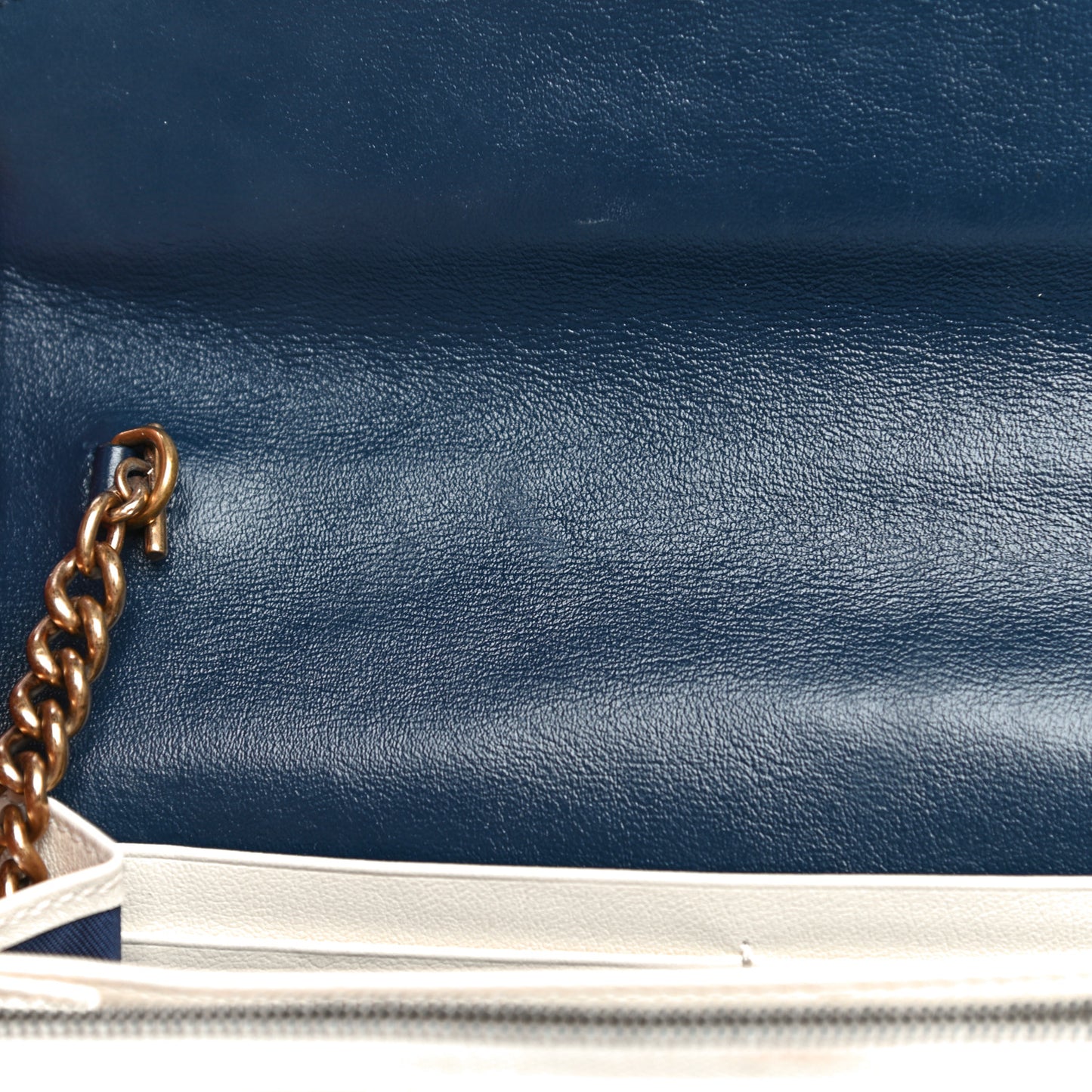 Vintage Effect Calfskin Matelasse Diagonal Torchon GG Marmont Chain Wallet Mystic White Blue Agata