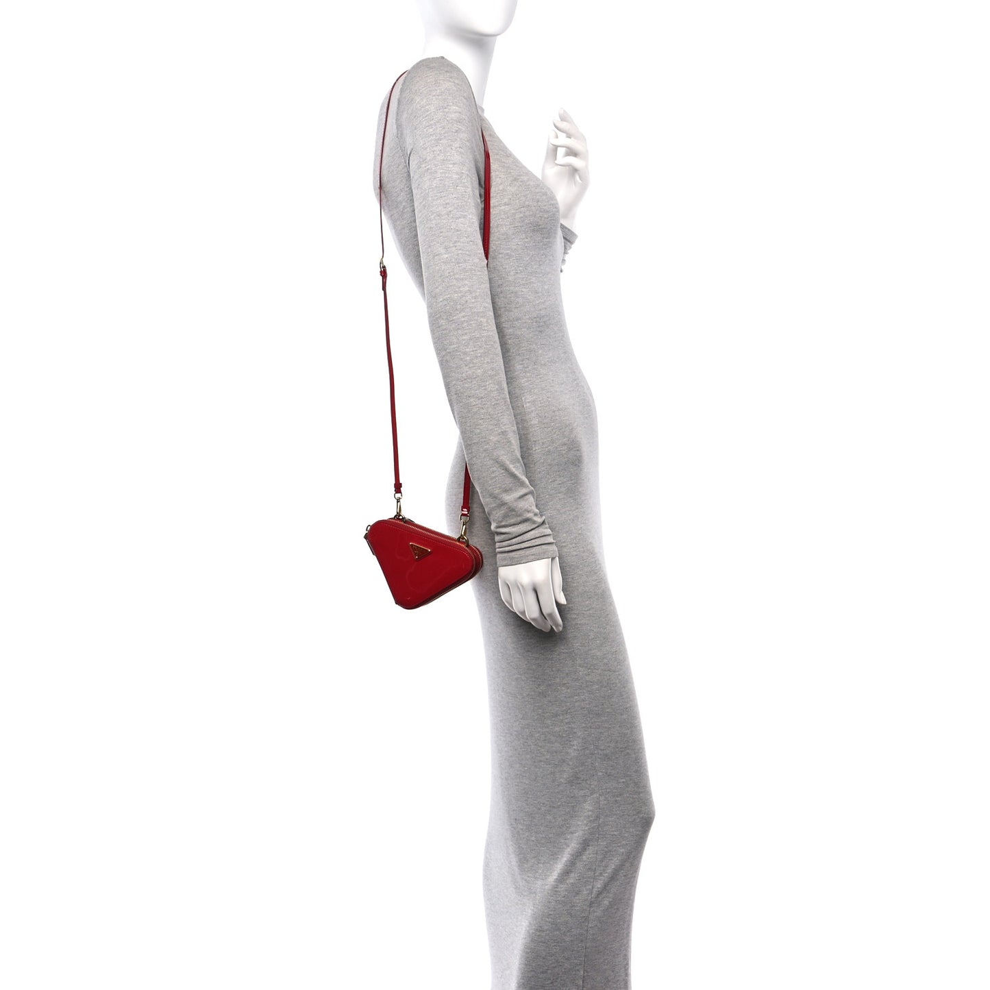 Spazzolato Mini Triangle Chain Crossbody Pouch Cherry