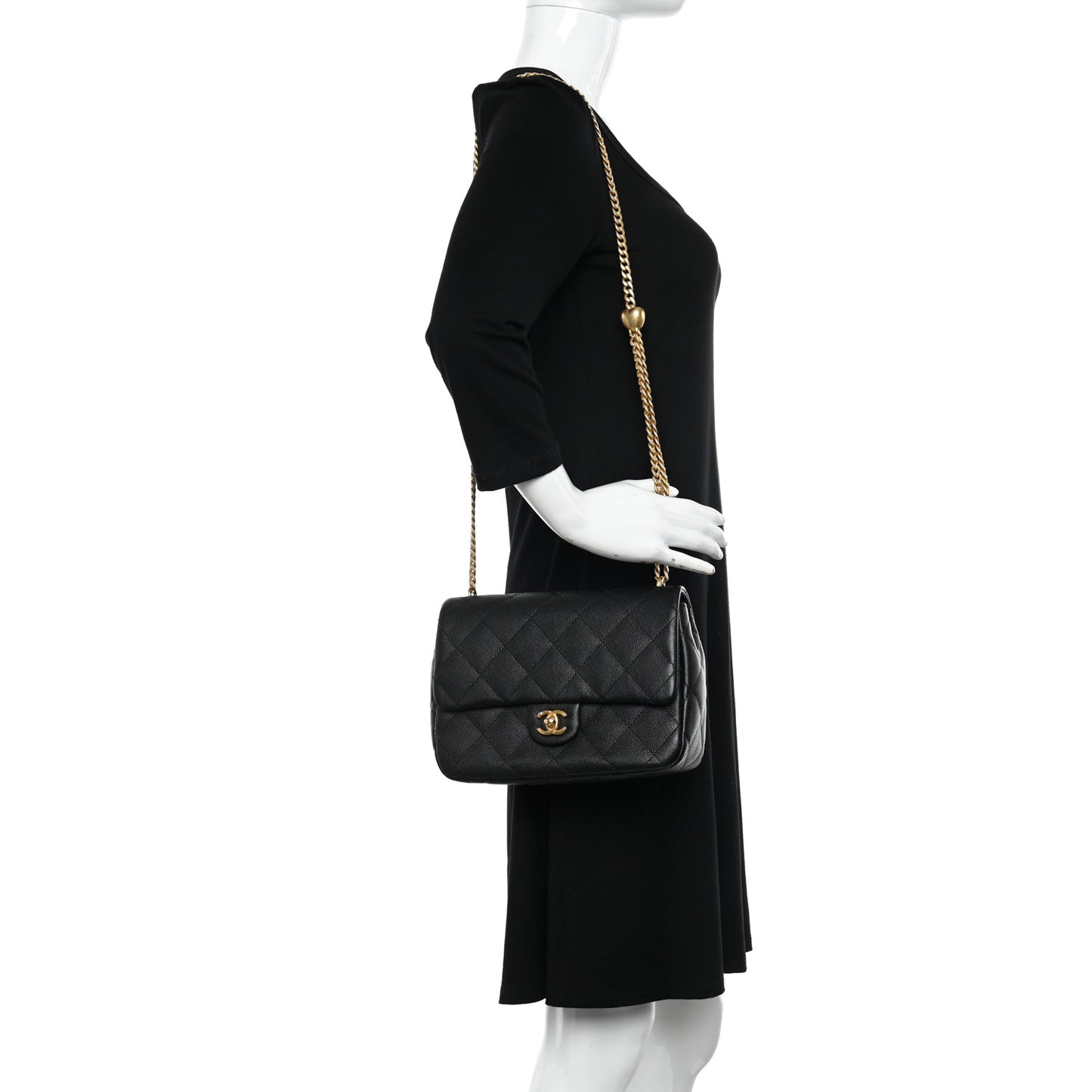 Caviar Quilted Sweetheart Flap Black