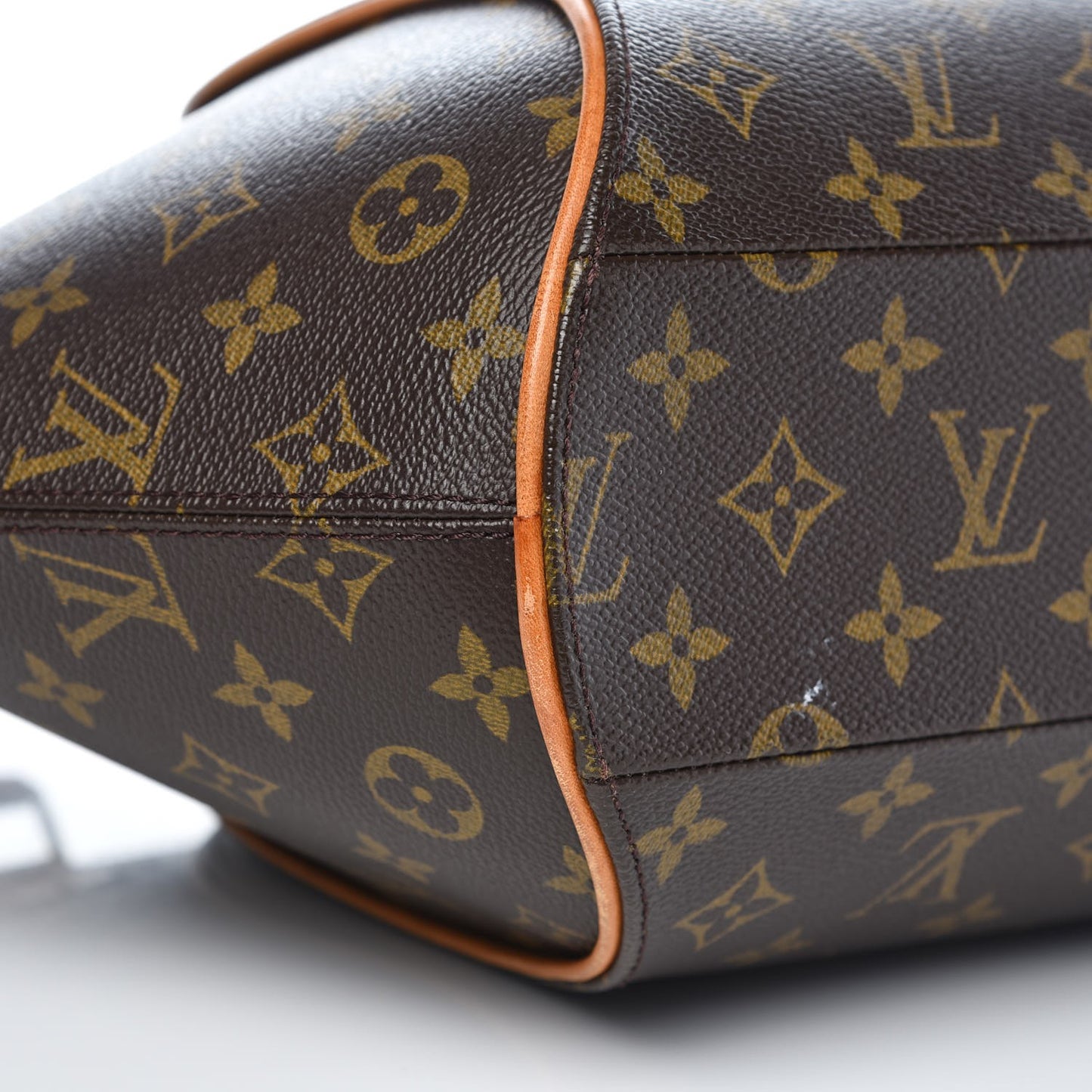 Monogram Ellipse MM
