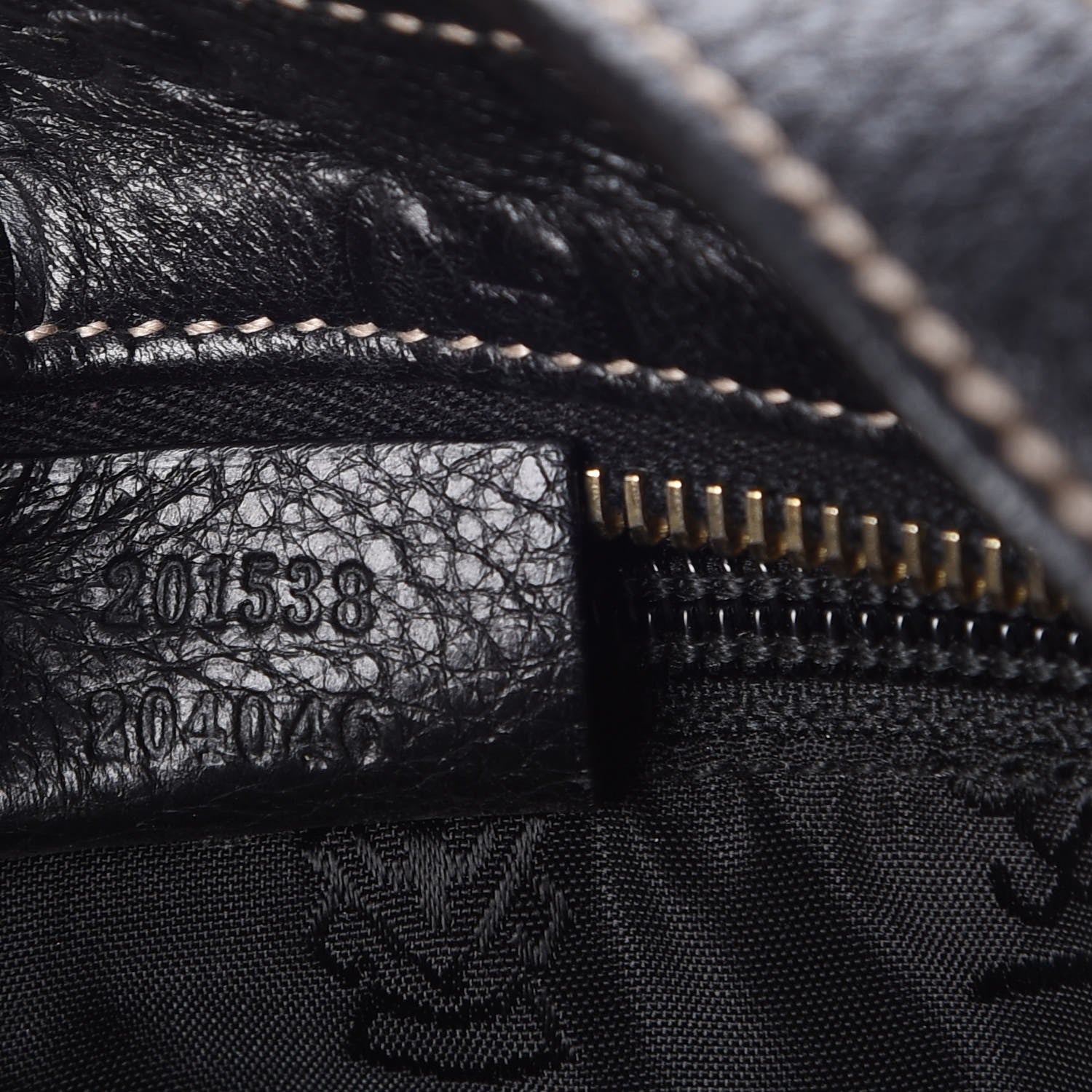 Gucci Guccissima Small Flat Messenger Bag Black 7 of 7