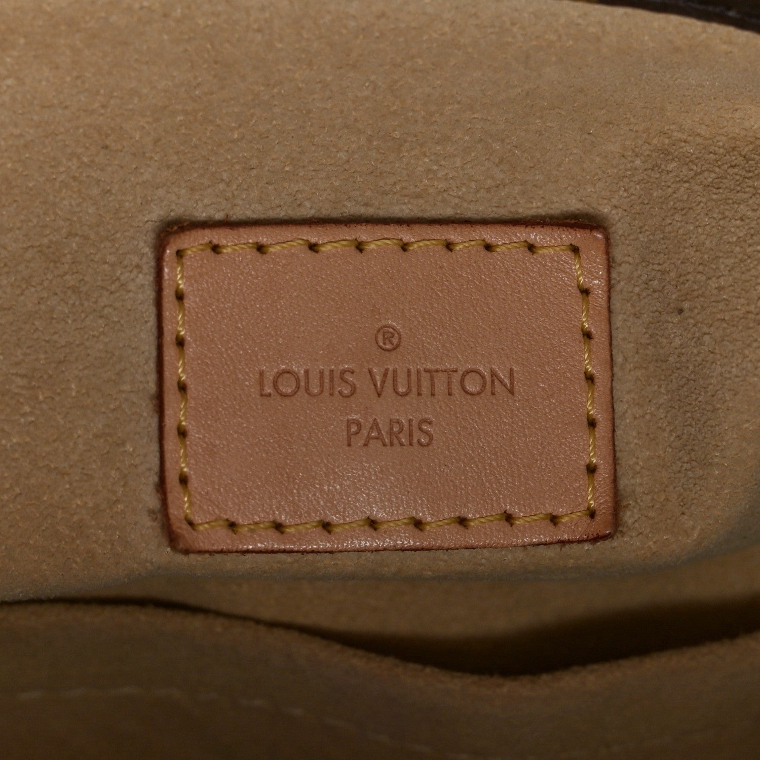 Louis Vuitton Monogram Artsy MM 6 of 12