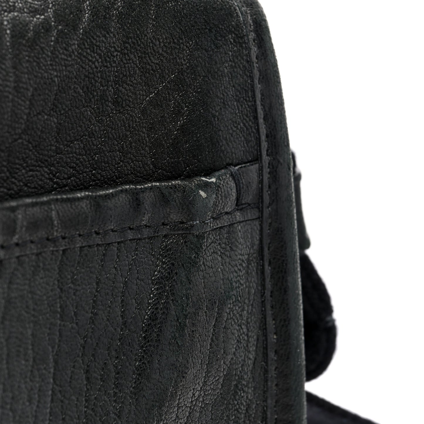 Grained Calfskin Niki Messenger Black