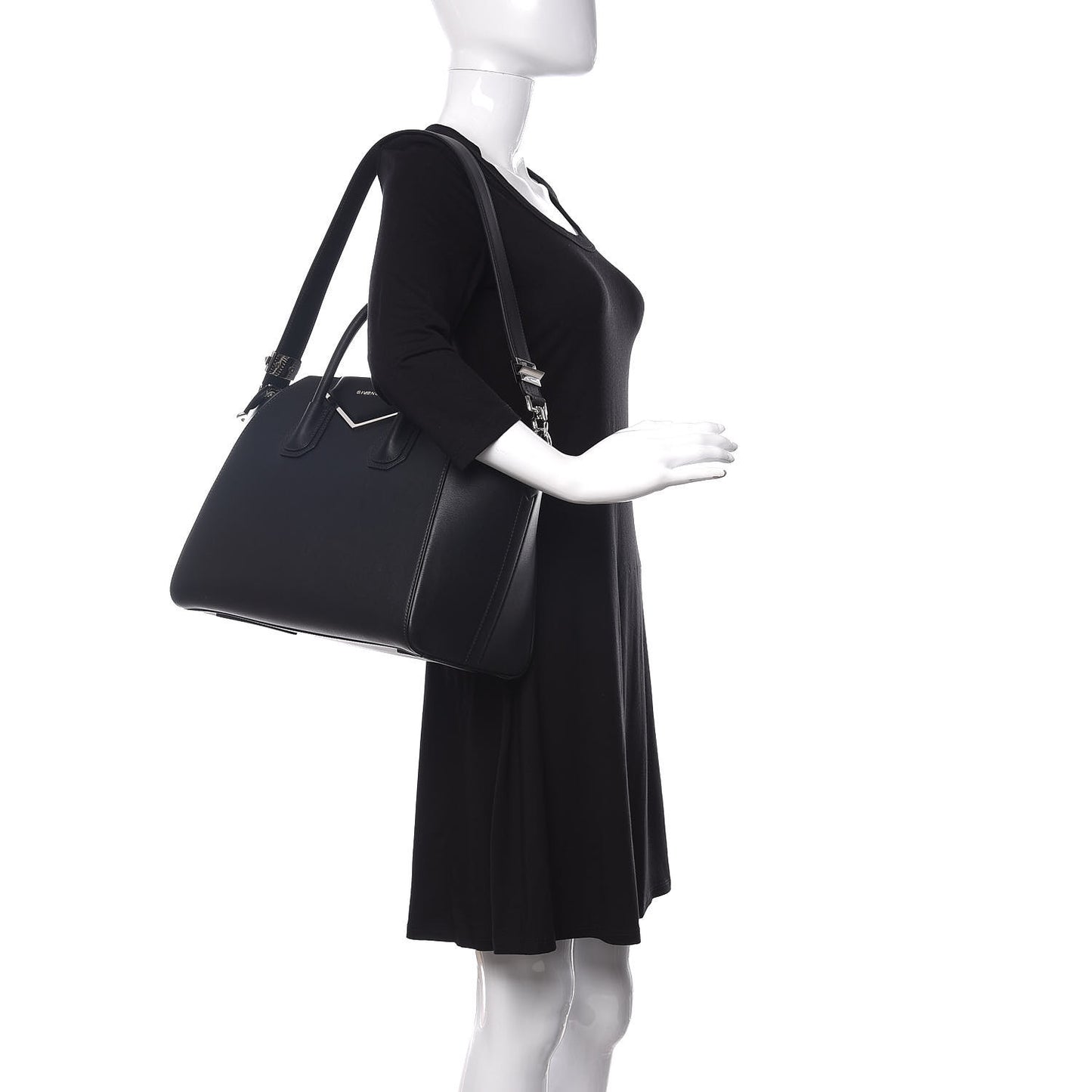 Calfskin Medium Metal Antigona Black