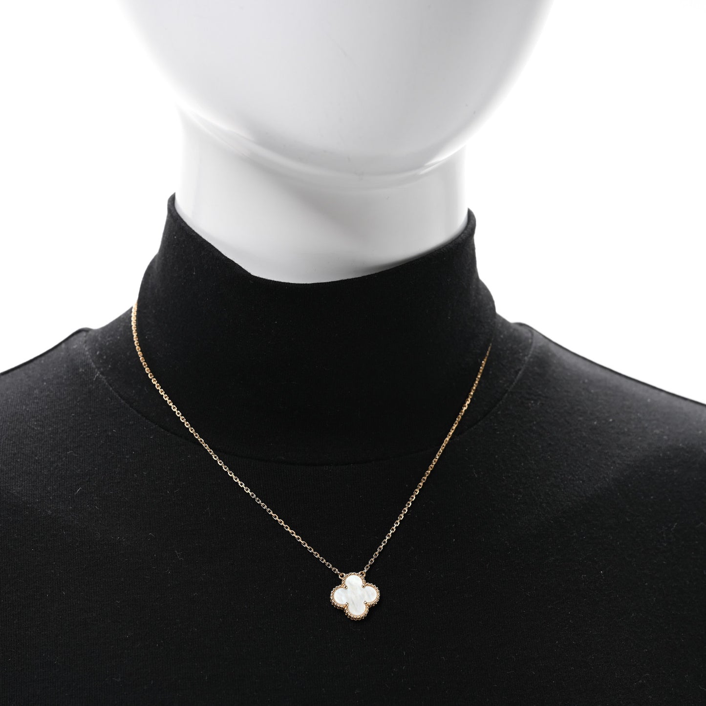 18K Yellow Gold Mother of Pearl Vintage Alhambra Pendant Necklace