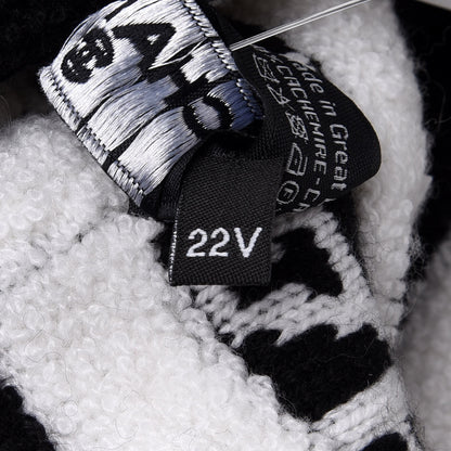 Chanel Cashmere CC Beanie Hat Ecru Black 7 of 7