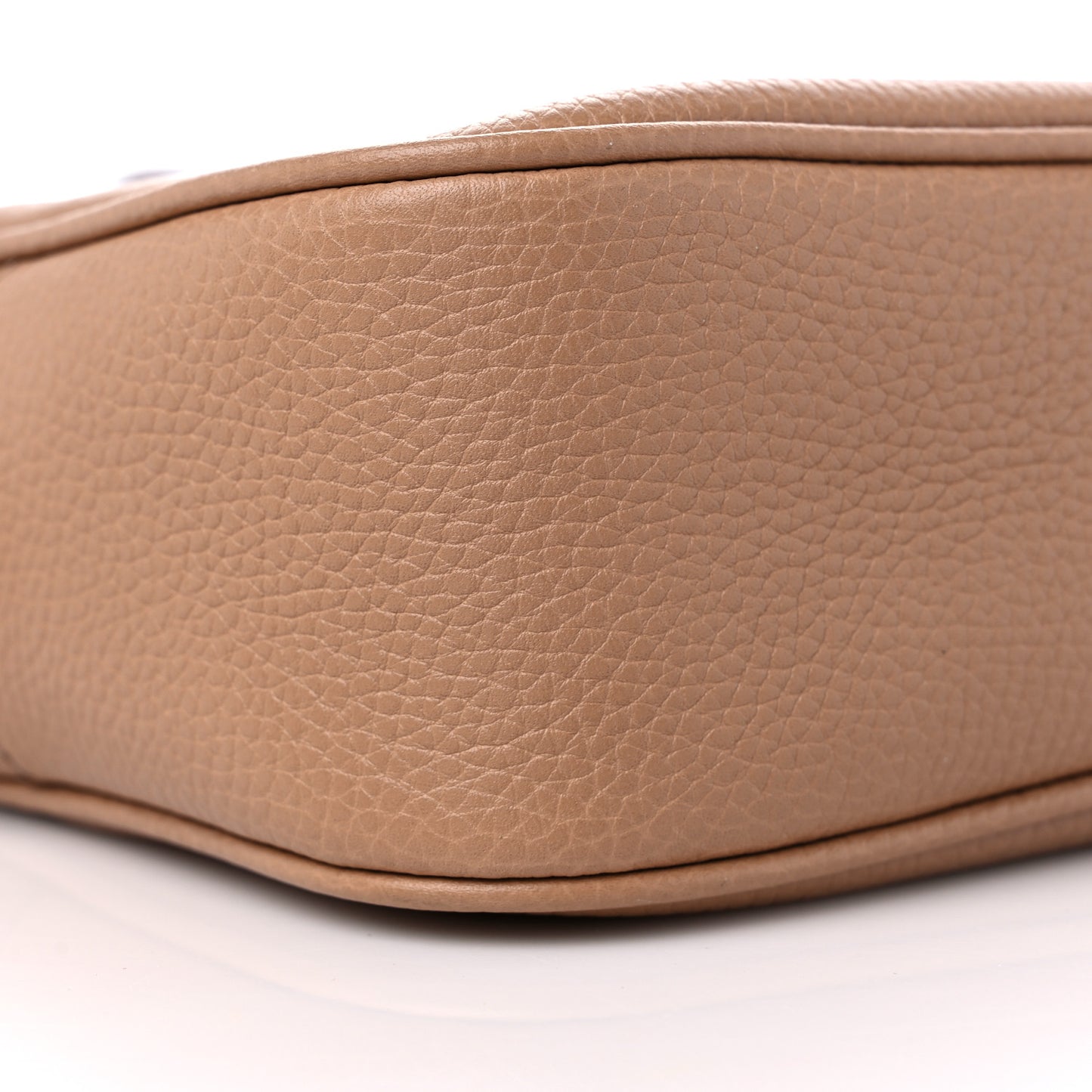Pebbled Calfskin Small Soho Disco Bag Camelia