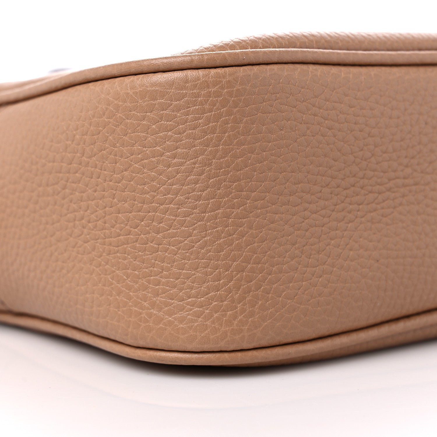 Gucci Pebbled Calfskin Small Soho Disco Bag Camelia 8 of 9