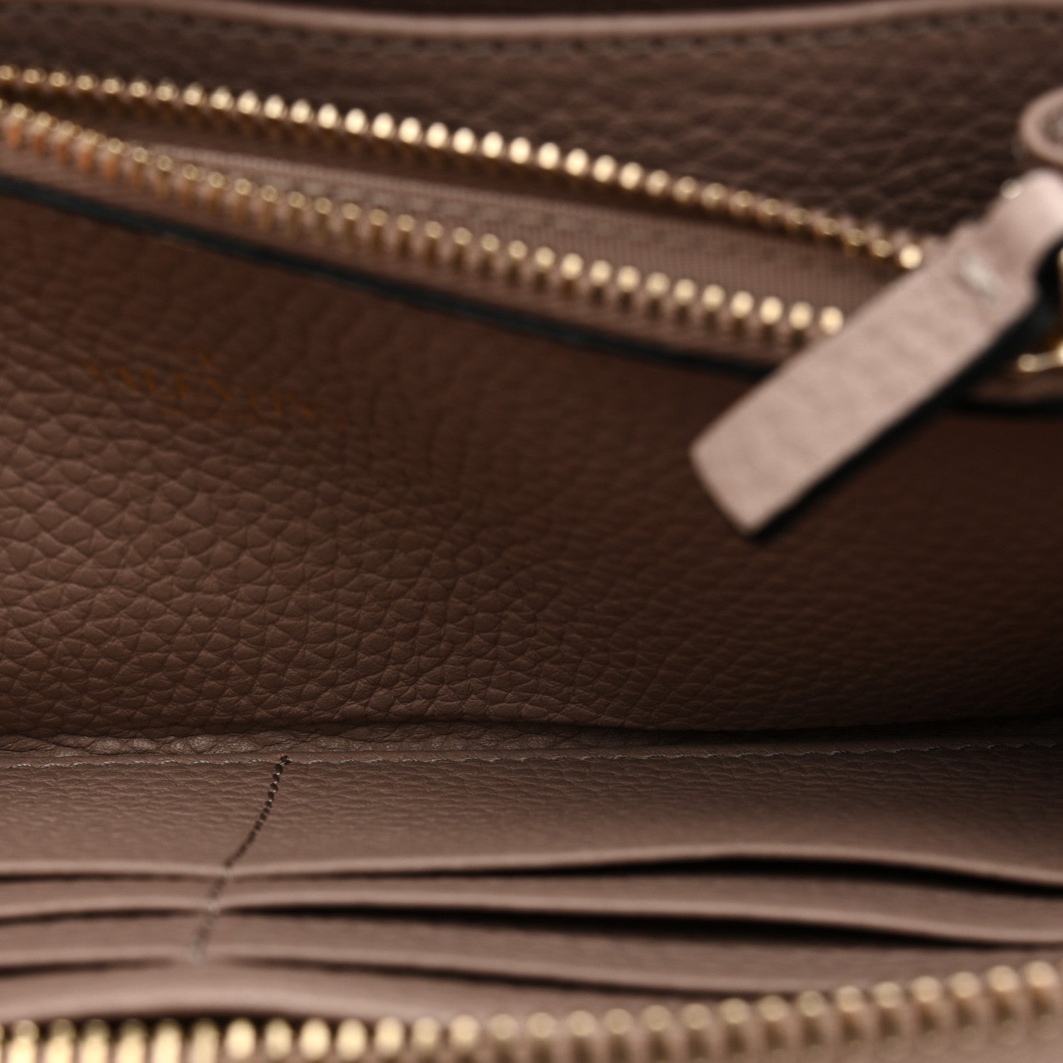 Valentino Garavani Pebbled Calfskin Rockstud Zip Around Wallet Poudre 5 of 10