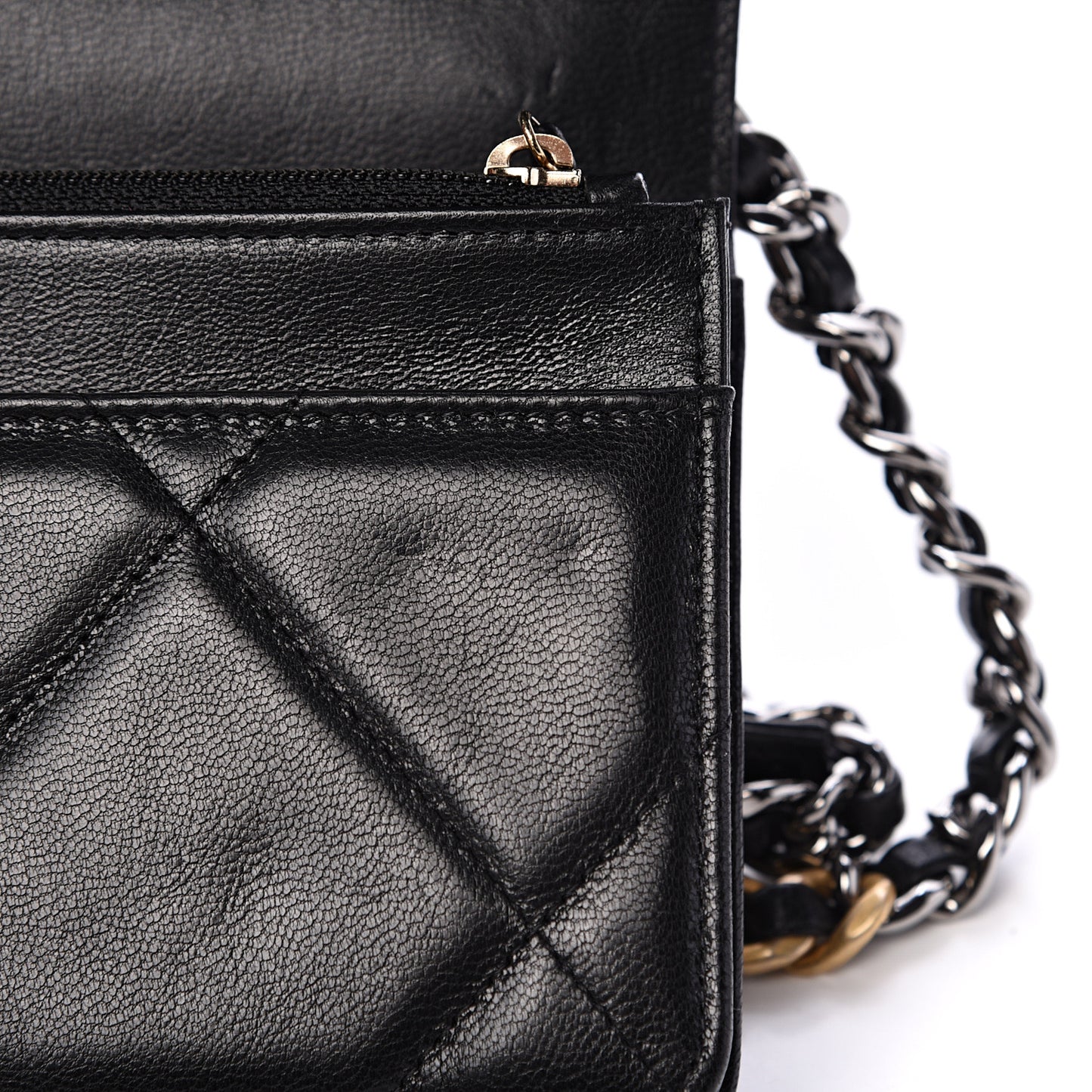 Quilted 19 Wallet On Chain WOC Black