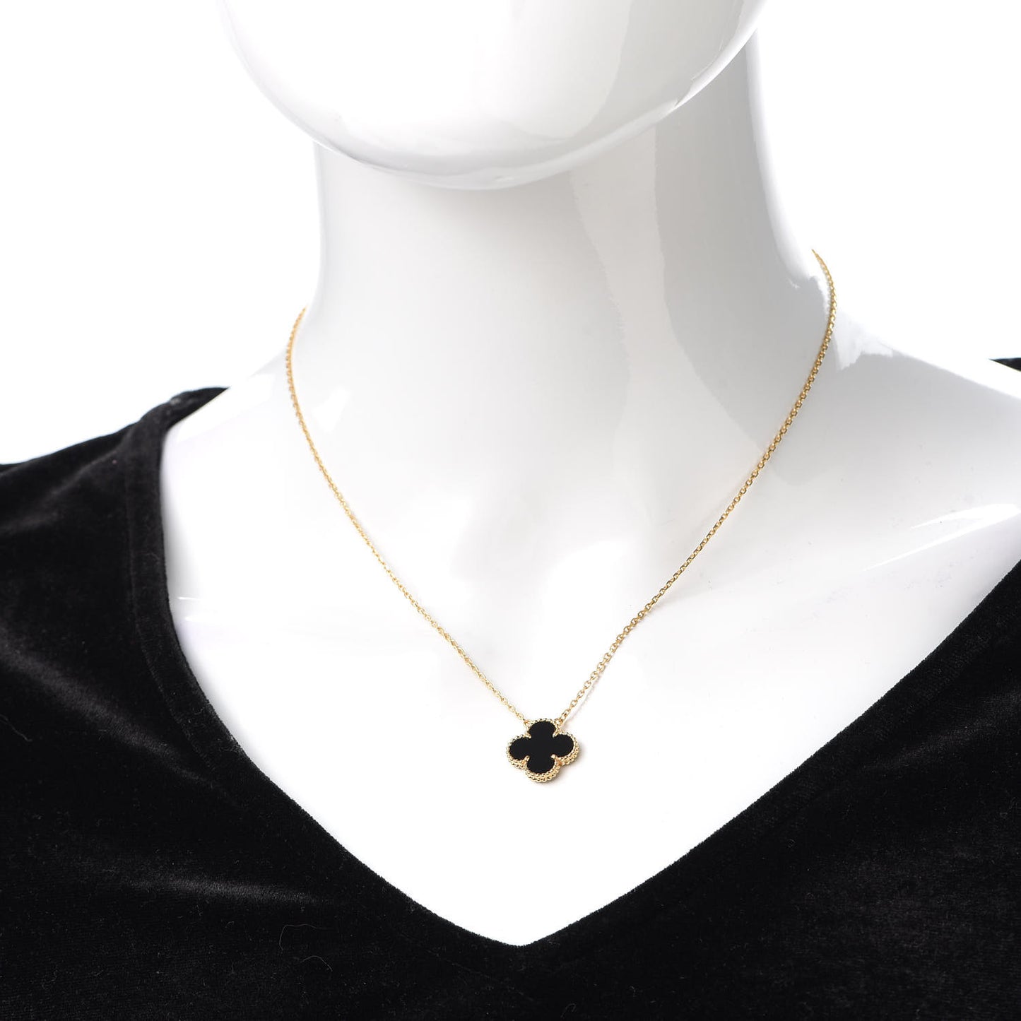 18K Yellow Gold Black Onyx Vintage Alhambra Pendant Necklace