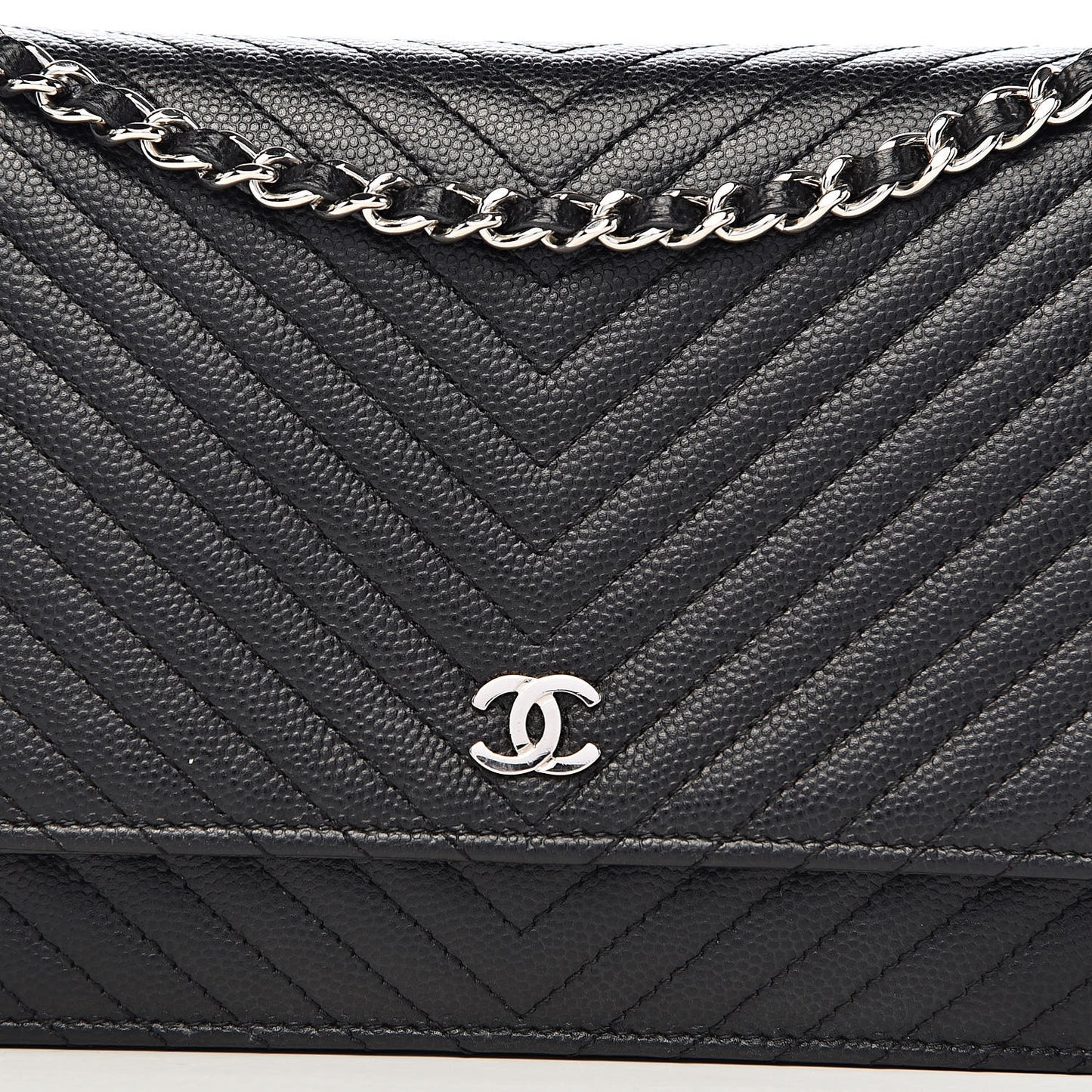 Caviar Chevron Quilted Wallet On Chain WOC Black