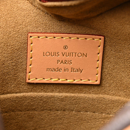 Louis Vuitton Monogram Game On Coeur 6 of 9