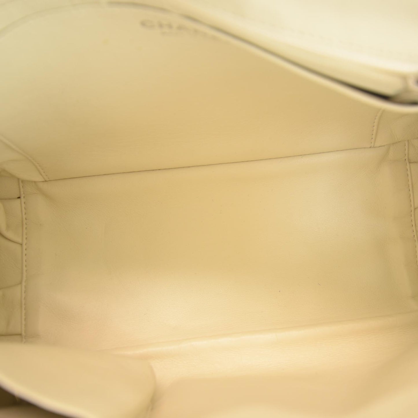 Leather Diagonal Ligne Flap
