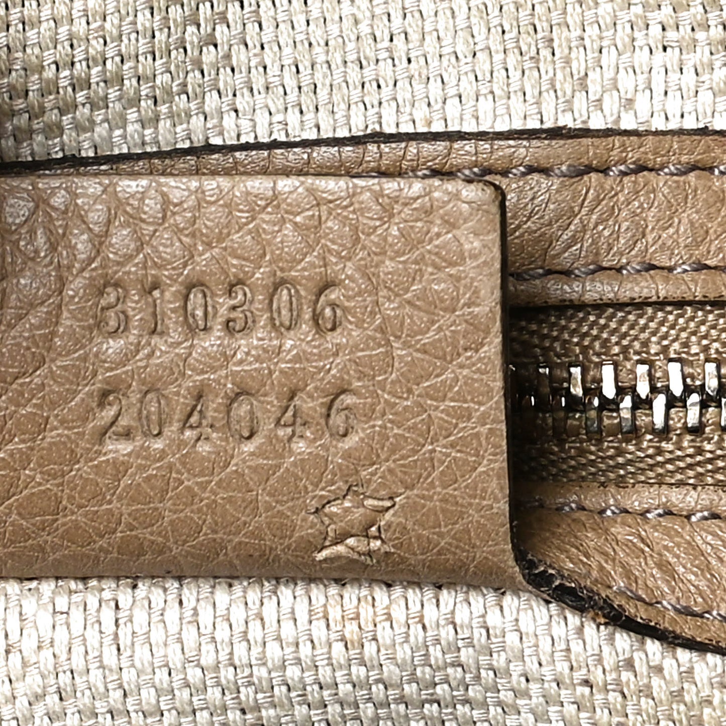 Pebbled Calfskin Large Soho Chain Shoulder Bag Nude