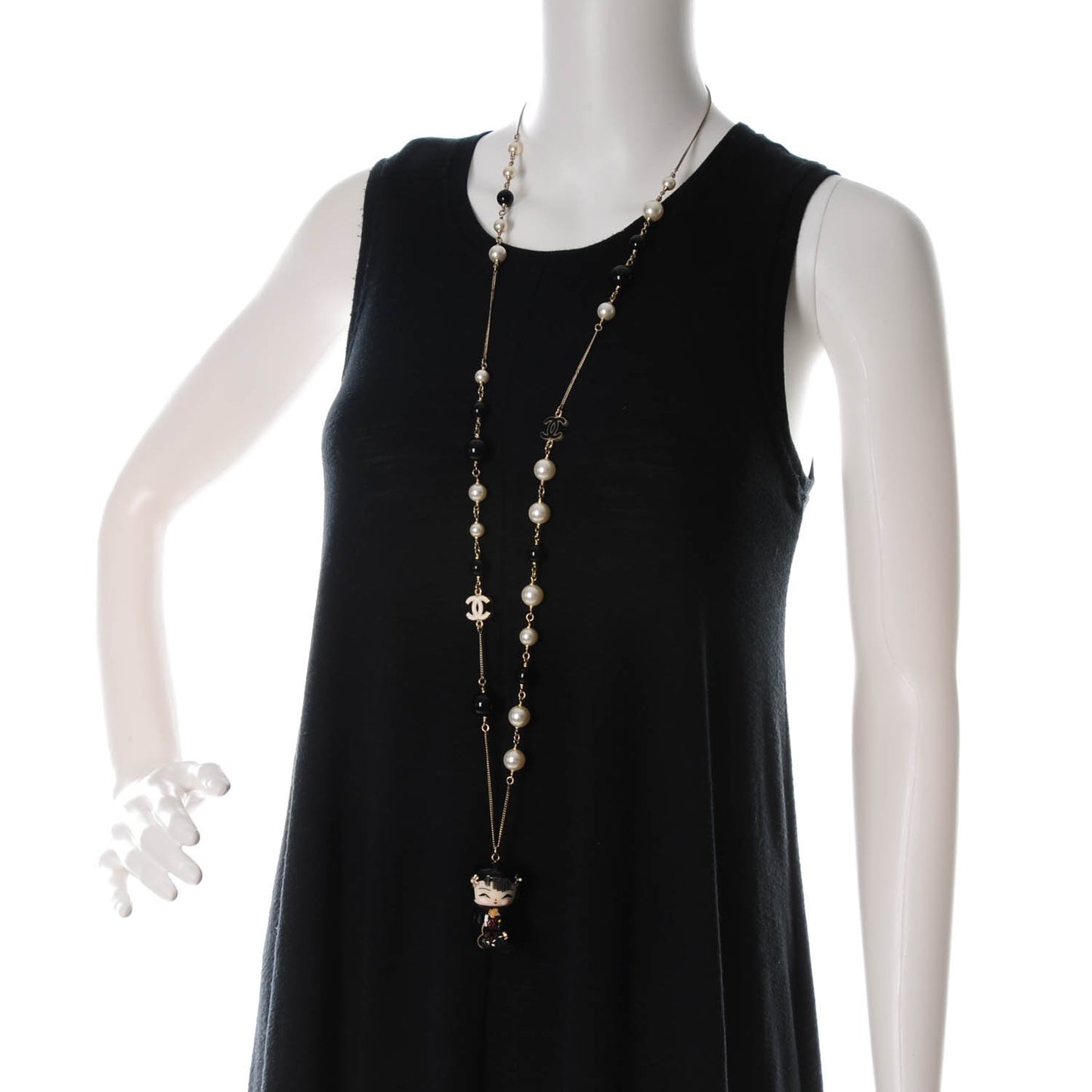 Pearl Paris Shanghai China Doll Necklace Black