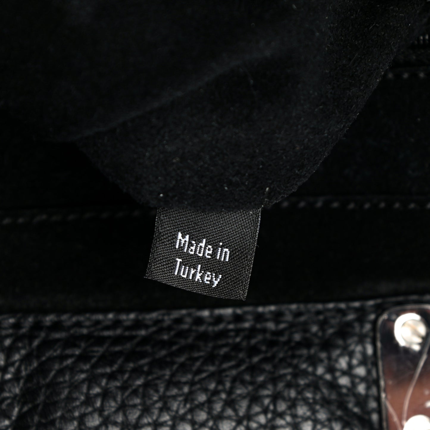 Small Classic Grain Calfskin Medium Lily Black