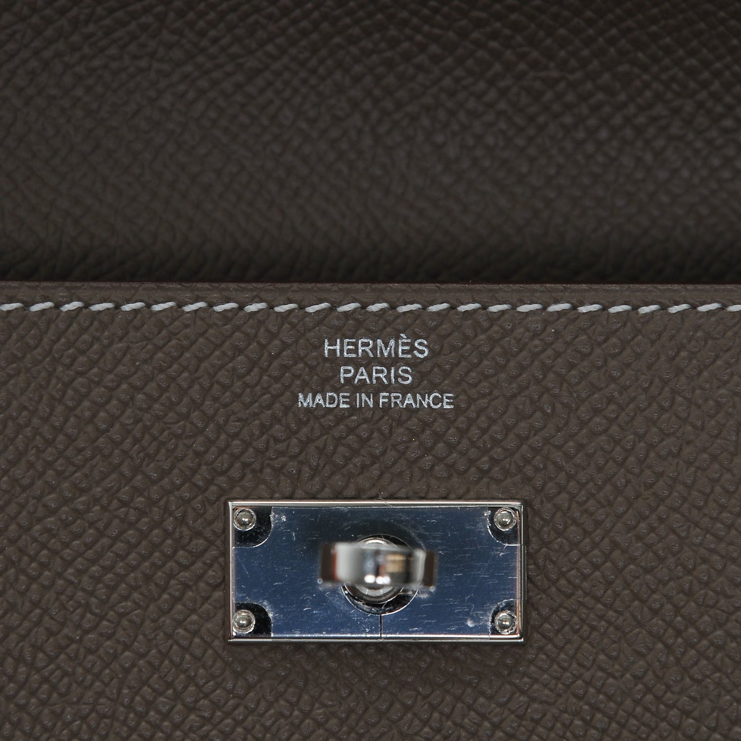 Epsom Kelly Longue Wallet Etoupe