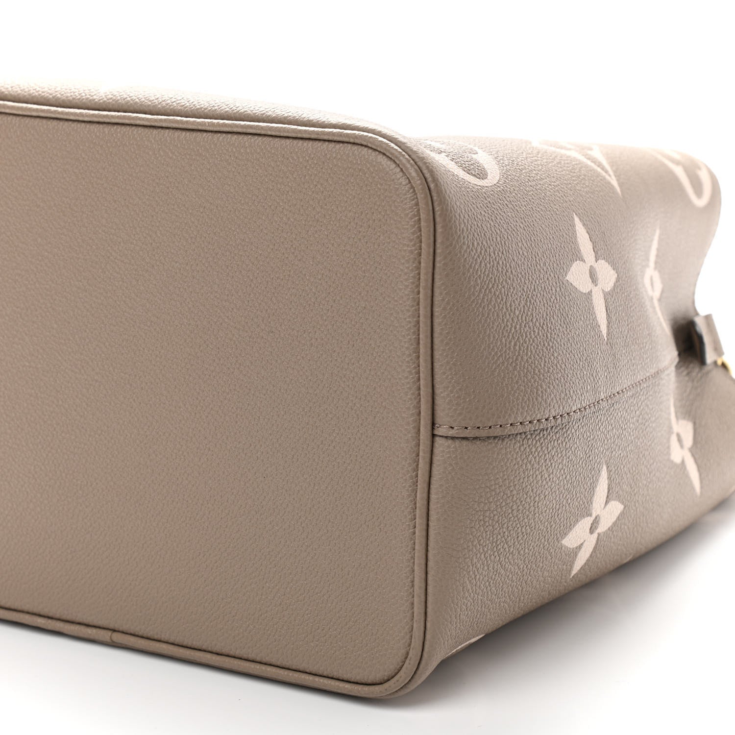 Louis Vuitton Empreinte Monogram Giant Neonoe MM Tourterelle Creme 9 of 11