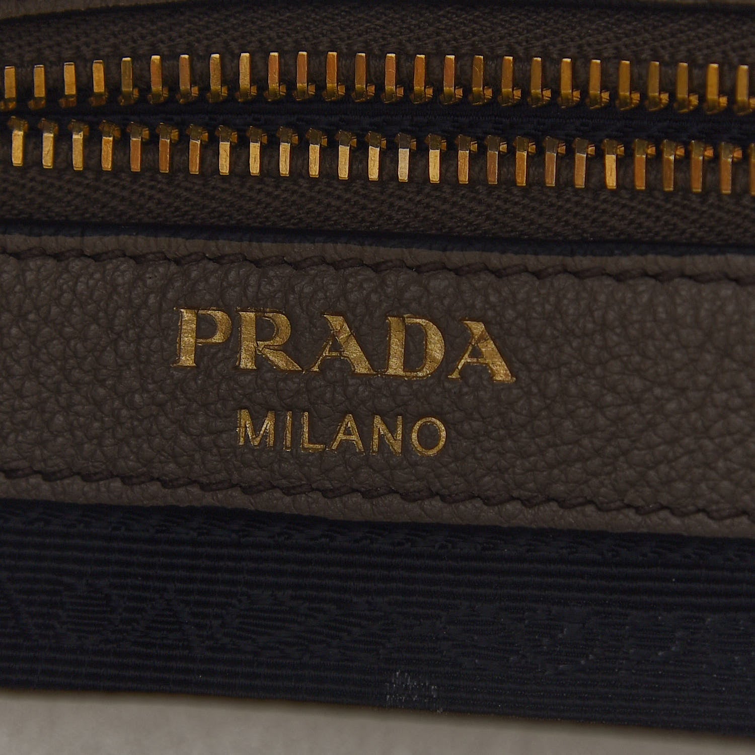 Prada Vitello Daino Tote Argilla 6 of 11