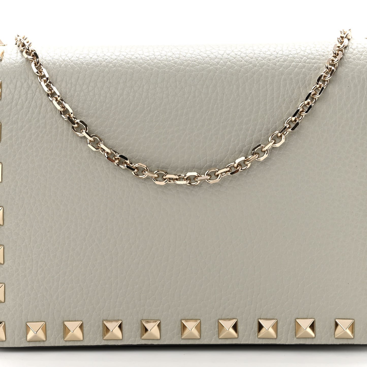 Pebbled Calfskin Rockstud Wallet on Chain Opal Grey