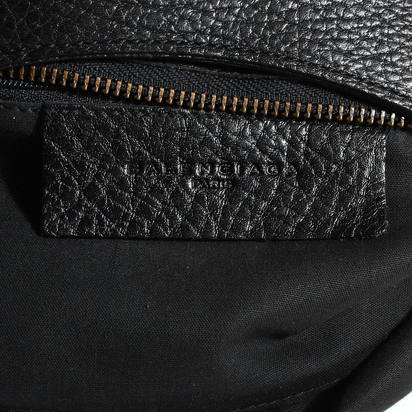 Pebbled Caribou Classic Hardware First Black