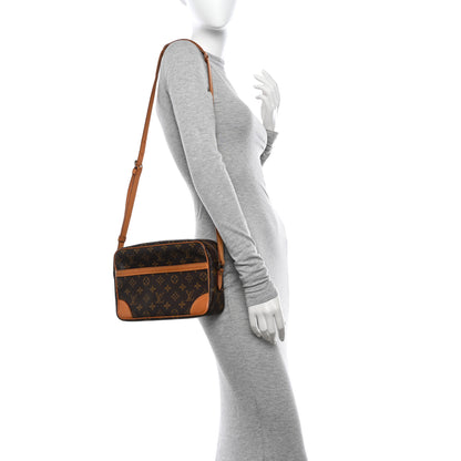 Louis Vuitton LOUIS VUITTON Monogram Trocadero 27 2 of 16