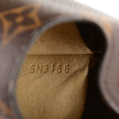 Louis Vuitton Monogram Sunglasses Case MM 6 of 6