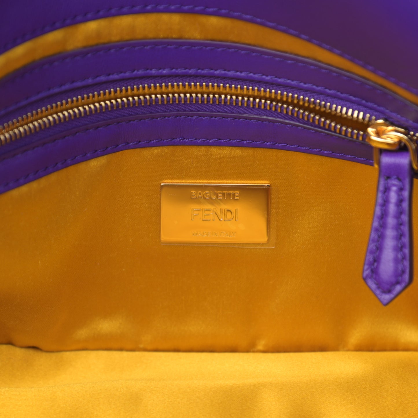 Sequin Paillettes Shiny Nappa Sex and the City Baguette Viola Purple Rain