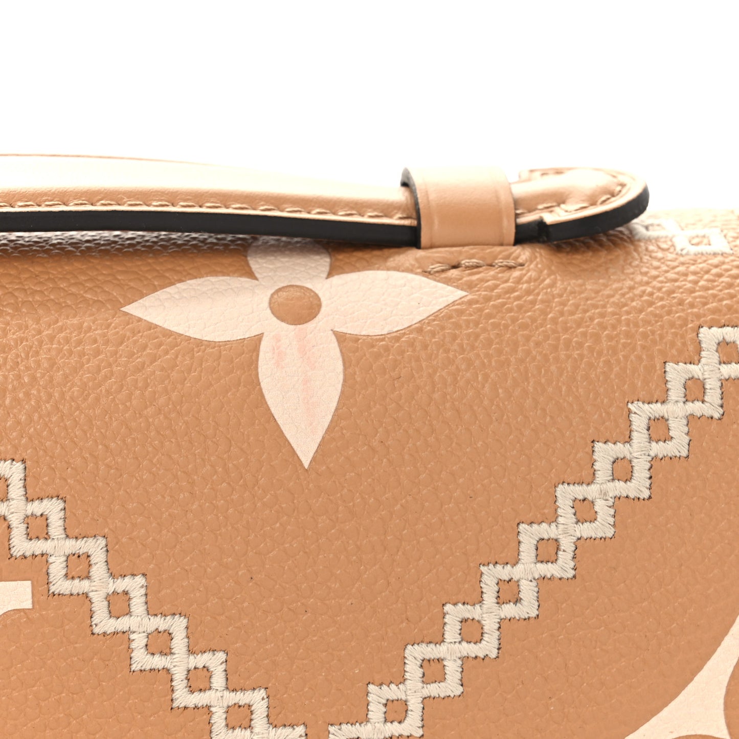 Empreinte Monogram Giant Broderies Pochette Metis Arizona