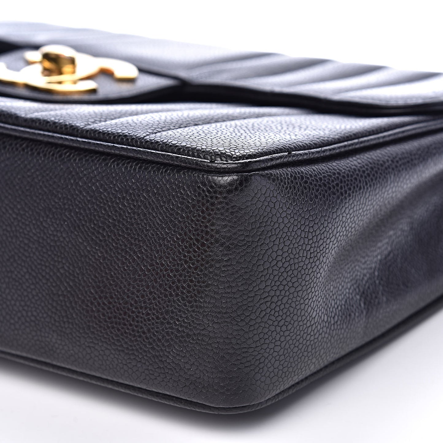 Caviar Vertical Quilted Jumbo Single Flap Black