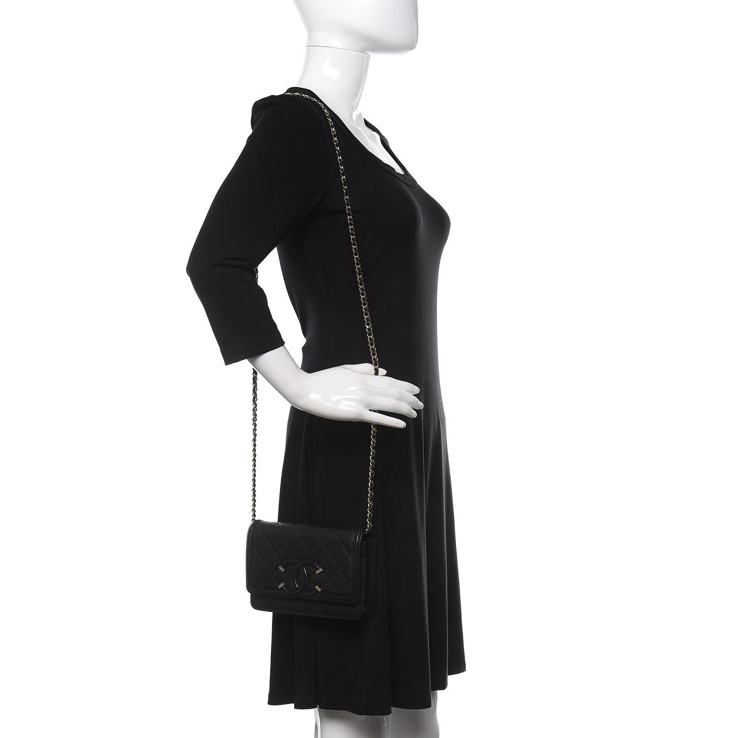 Caviar Quilted CC Filigree Wallet On Chain WOC Black