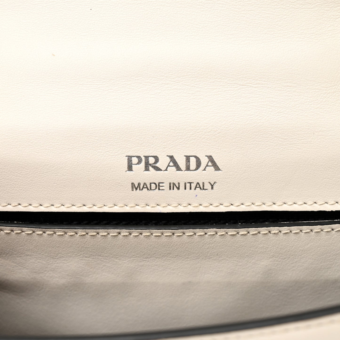 City Calf Plex Ribbon Bag White Black