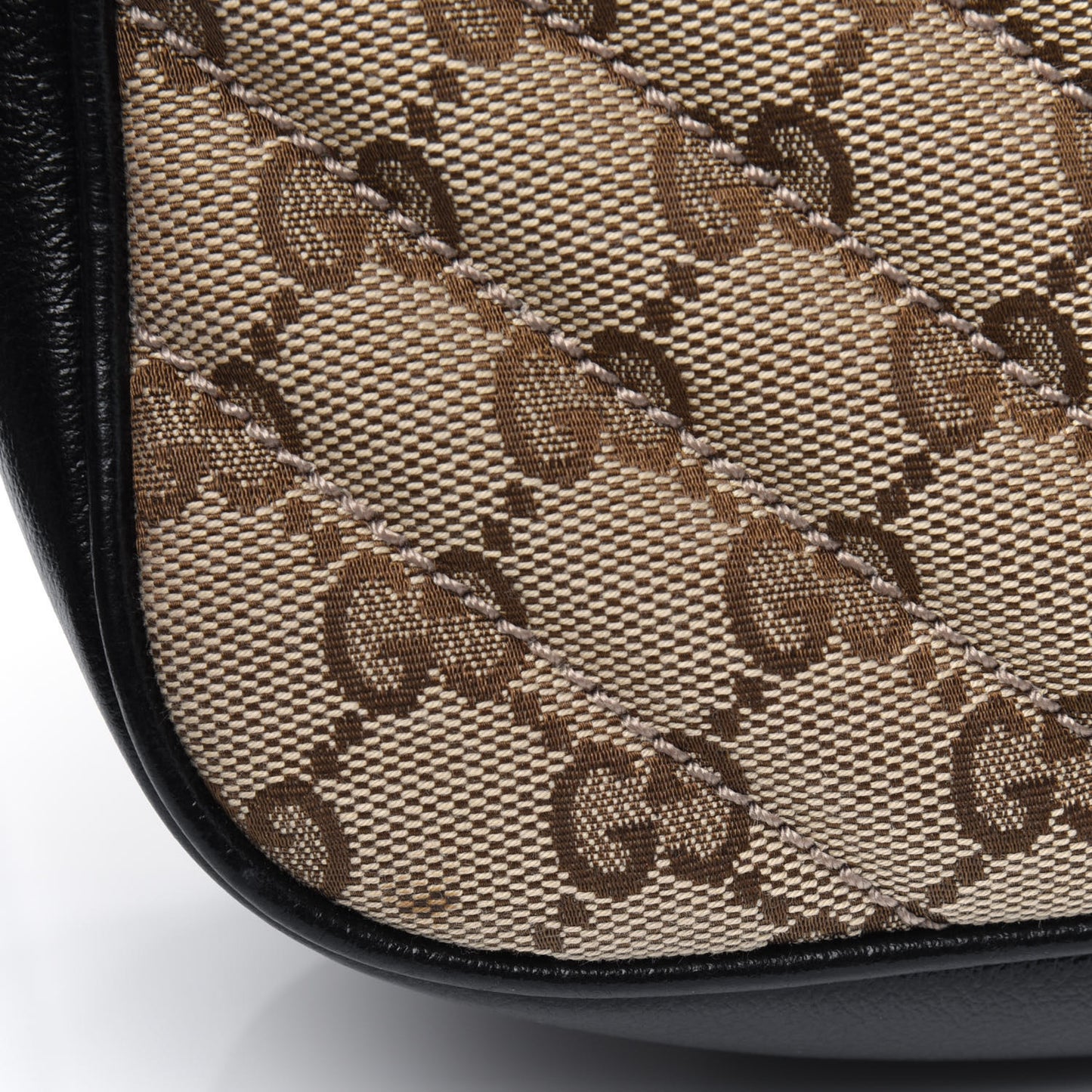 Monogram Matelasse Diagonal Small GG Marmont Chain Shoulder Bag Beige Black