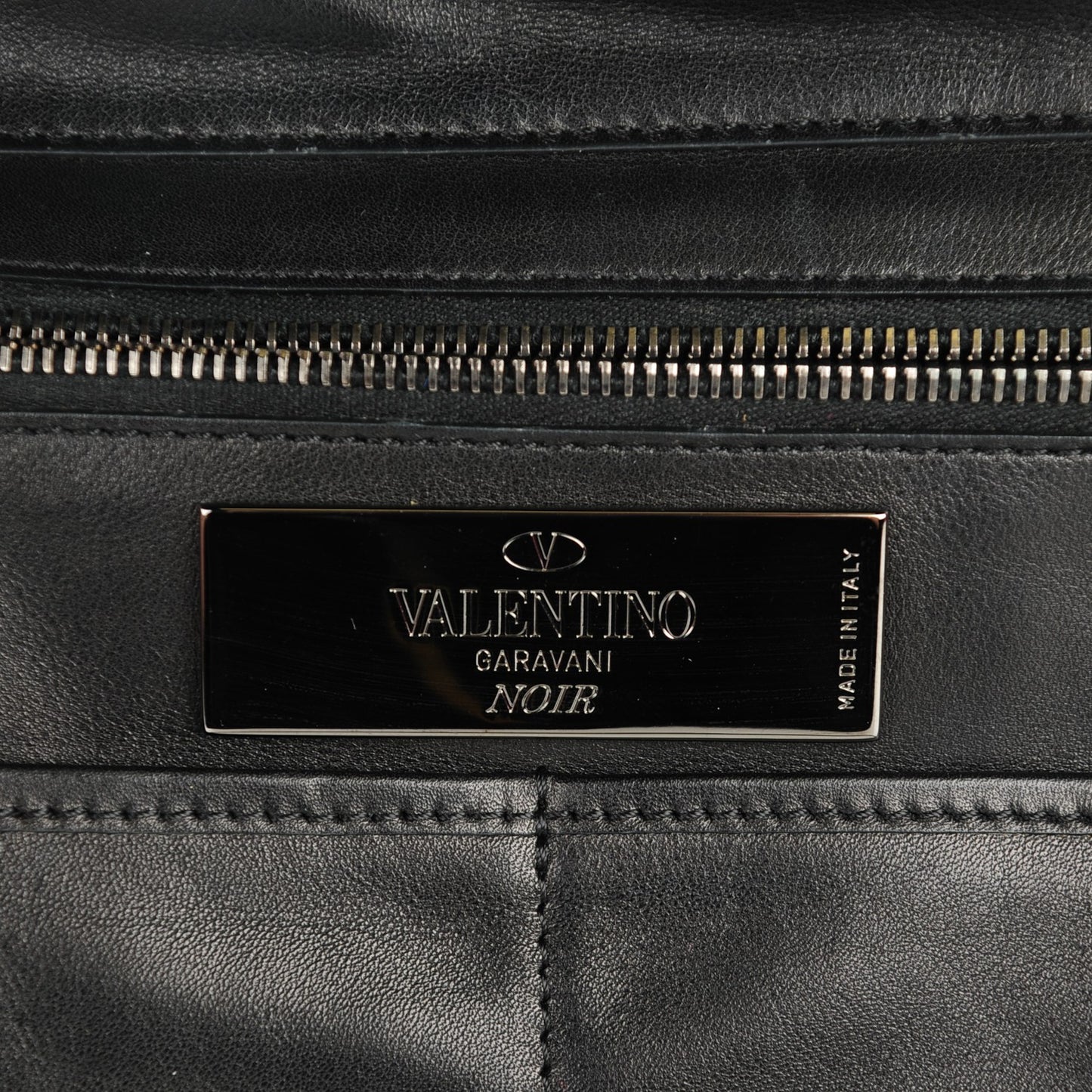 Vitello Crystal Medium Rockstud Tote Black